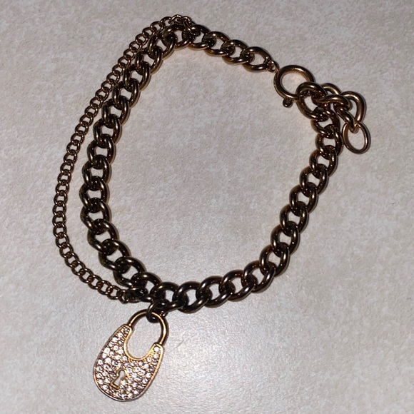 Michael Kors signed stamped gold curb link pavé rhinestone lock charm bracelet - Picture 5 of 9